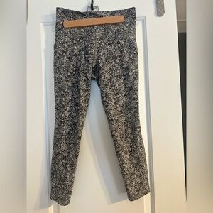 Athleta Monochrome Floral Leggings - S